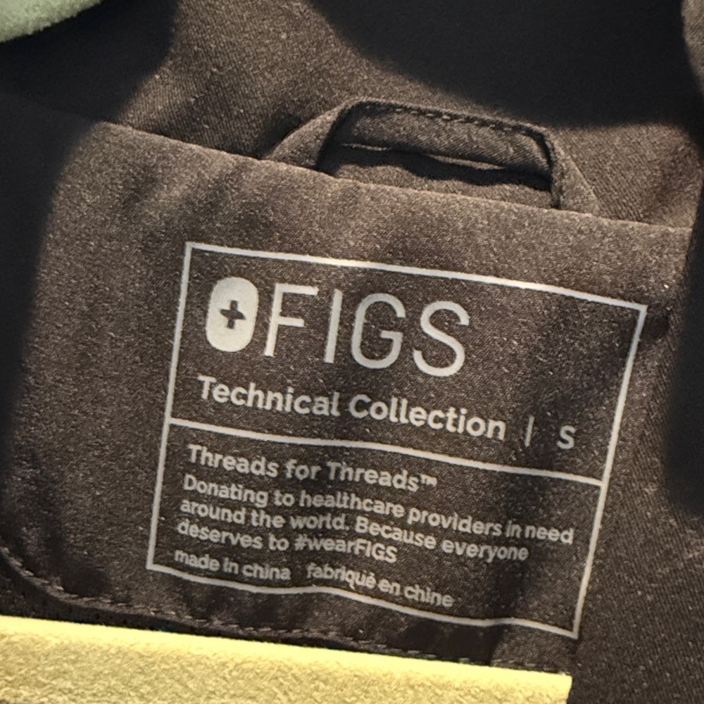 Figs CYA Sydney scrub  Jacket - Picture 4 of 6